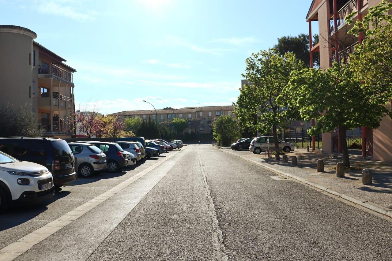 Uzes Centre La Terrasse Des Capucines Avec Garage Privee公寓 外观 照片